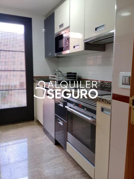 Foto 9abdd6de-0f7e-4fe3-8506-9b36f26332e7. Rent flat with heating parking pool in Simancas Madrid