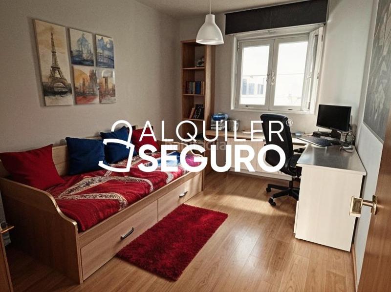 Foto 2518f6df-16ef-4213-9b90-2d78b202ad01. Miete etagenwohnung mit heizung in Casco Antiguo Cáceres