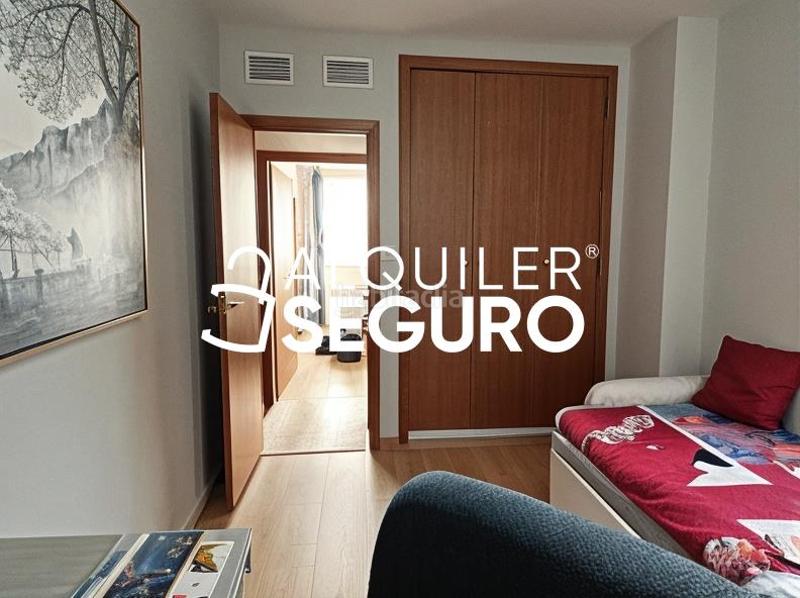 Foto 8c6367c6-0ed3-497b-a6fd-da4921115175. Rent flat with heating in Casco Antiguo Cáceres