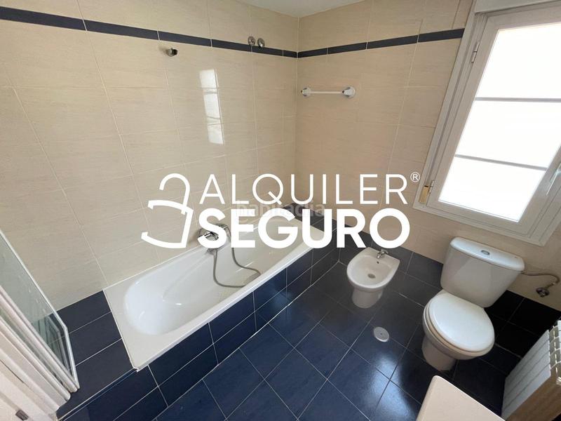Foto 73ffdac5-cfa8-4e6b-92cc-2ffe8da3c996. Alquiler chalet  c libertad en Prado Norte Algete