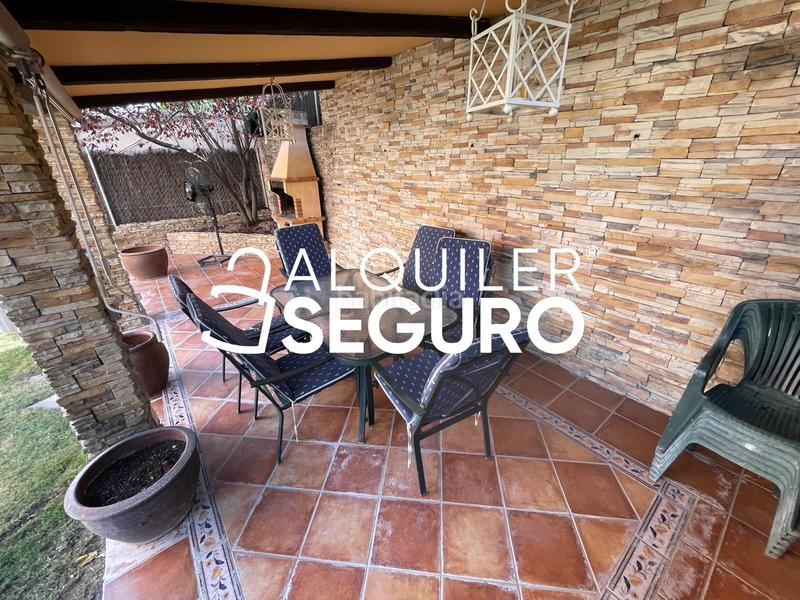 Foto a471427e-7661-465b-b8f9-dff0a8279149. Alquiler chalet  c libertad en Prado Norte Algete