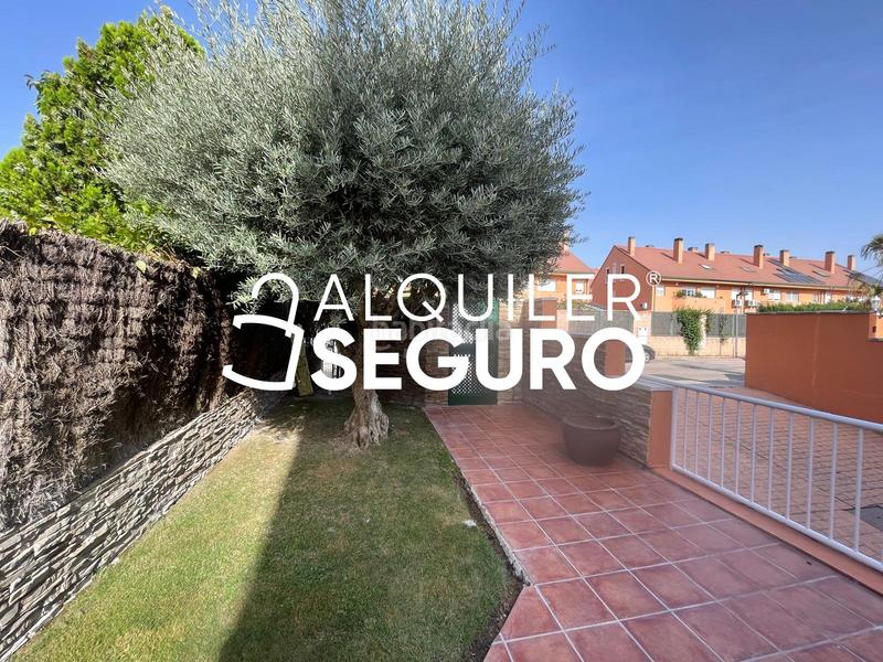 Foto eb40ae34-9ee3-4566-8059-ceb207a7a95e. Alquiler chalet  c libertad en Prado Norte Algete
