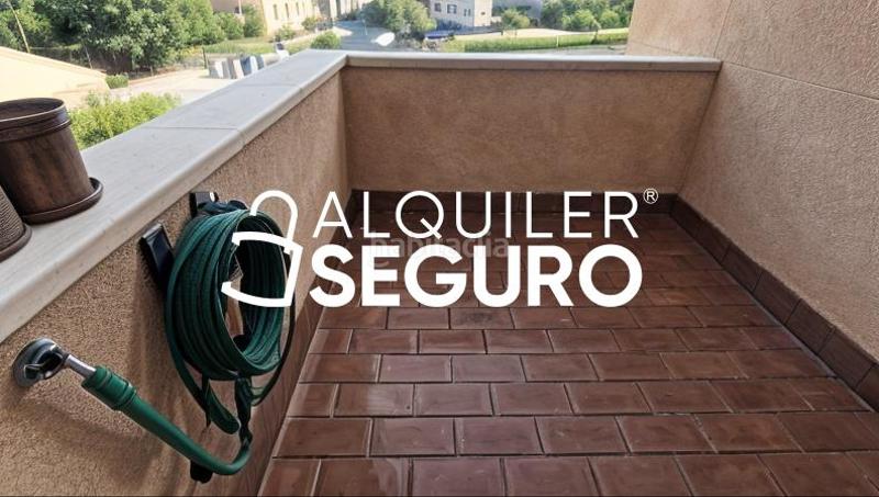 Foto c8ec5859-f150-4feb-90d6-db6bfc9035c9. Alquiler piso  c pureza en Santa Eufemia Tomares