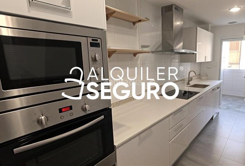 Foto e5ca66c6-e423-480c-afa2-75a49788bcde. Alquiler piso  c pureza en Santa Eufemia Tomares