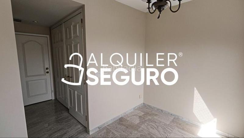Foto f1e57f9f-b6fa-4ff2-9a8d-23e4c73d8072. Alquiler piso  c pureza en Santa Eufemia Tomares
