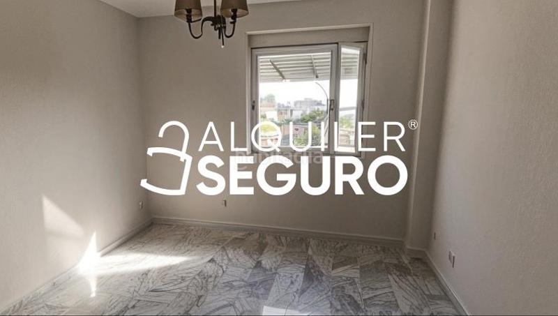 Foto 1e71ecdd-684a-4ecb-807c-5a04482acfbc. Rent flat with parking pool in Santa Eufemia Tomares