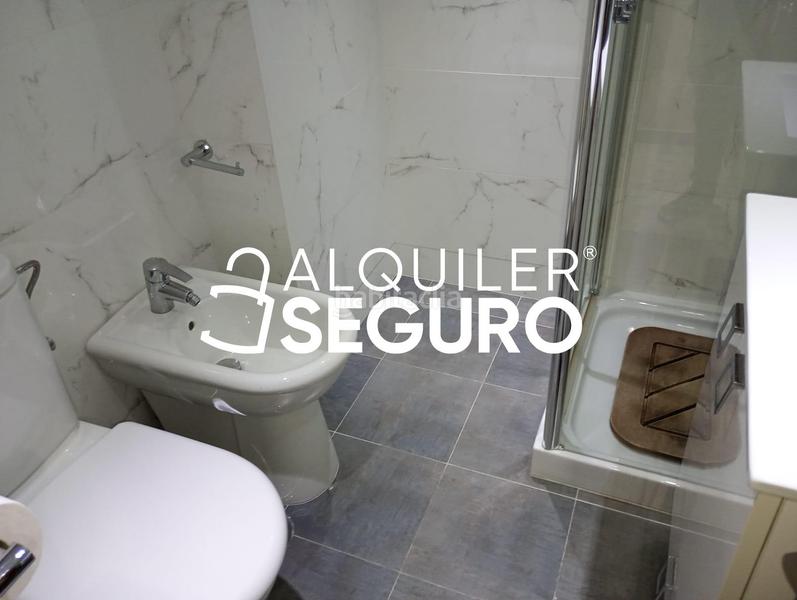 Foto 48133a72-fed0-4122-b200-7c582328432e. Alquiler piso  c paganini en El Tejar - Hacienda Bizcochero Málaga