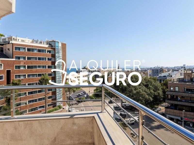 Foto b070450c-674c-4cb9-aea6-d0f6fcf50feb. Rent penthouse with parking pool in El Bajondillo Torremolinos