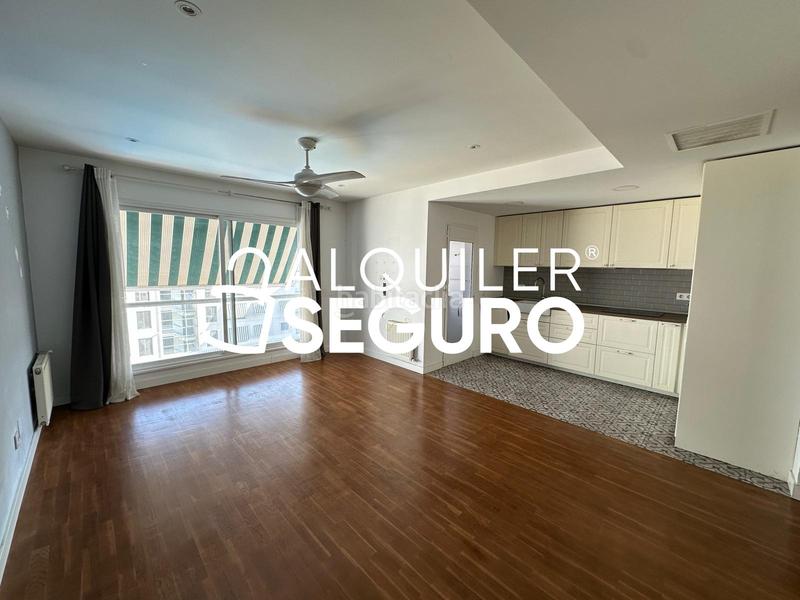Foto 4263b018-c6f6-4890-b3e6-a10e6a464344. Alquiler piso  c moscú en Rejas Madrid