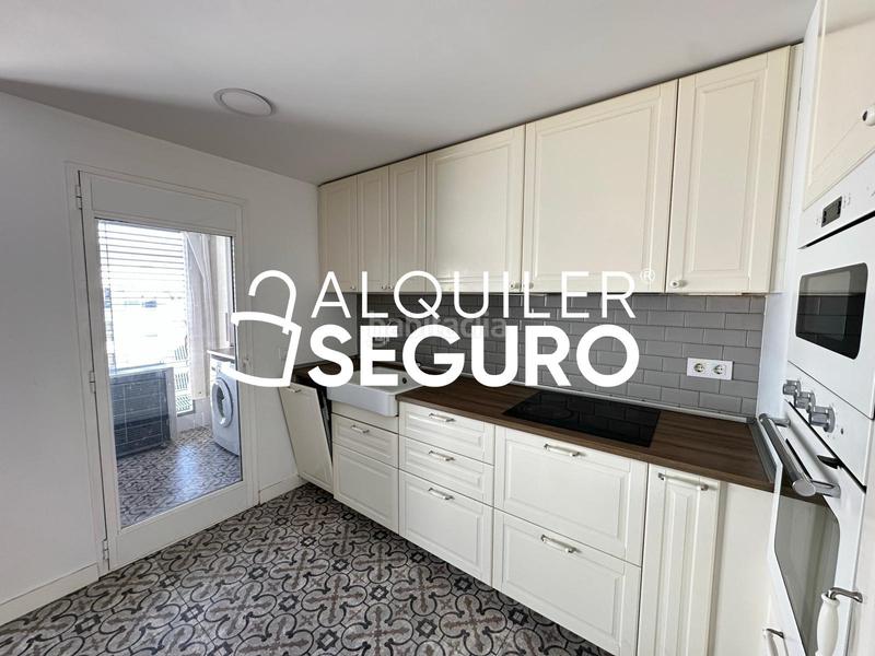Foto 8ce2bcb6-b5bf-480c-a059-1b66cb40d607. Location appartement avec chauffage piscine dans Rejas Madrid