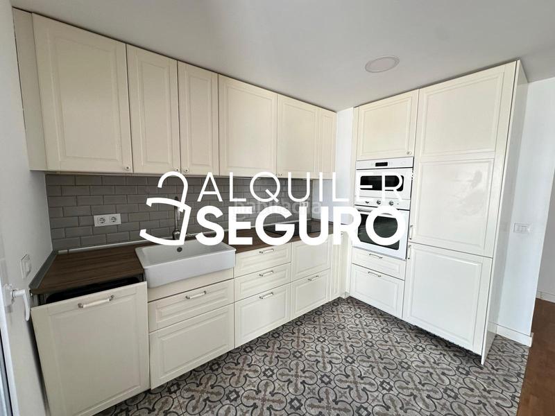 Foto 32a70a41-4dc3-4e22-b03a-bc87cae83dcb. Rent flat with heating pool in Rejas Madrid