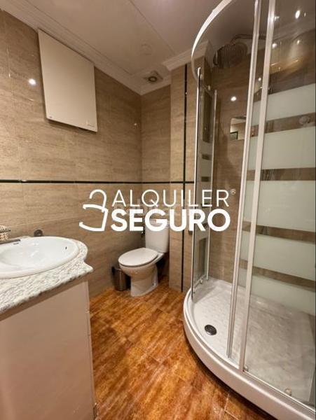 Foto b36b14e6-4f34-4f91-a0d4-8ed1bea52ce8. Alquiler estudio  c alcalá en Goya Madrid