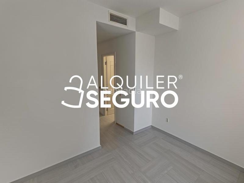 Foto 56d5954b-9dad-4af1-aa0a-465d919d4452. Alquiler piso  c triana en Santa Eufemia Tomares
