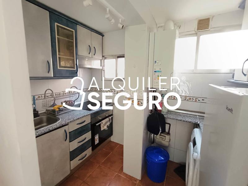 Foto ecb7a245-7435-4549-8e43-0fb5da48a12f. Alquiler piso  c huertos en Centro Getafe