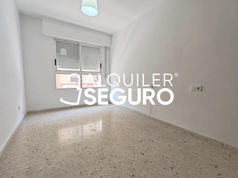 Foto 643a308b-7b00-44a6-9284-af61e9540f3c. Alquiler piso  c alférez díaz sanchís en Campoamor Alicante