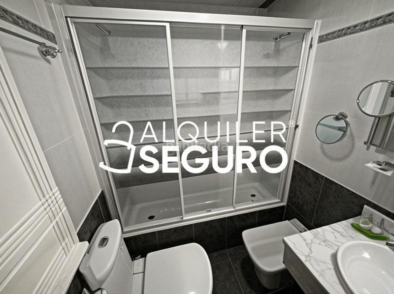 Foto 41f5d5fb-a33c-448d-92b4-30eb888c2ccc. Alquiler piso  c higinio rodriguez en Palomeras Bajas Madrid