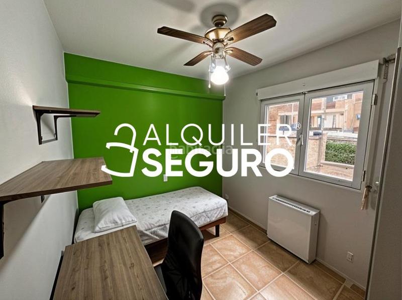 Foto edf3adf8-b5c8-4bd4-99da-6f600a47b8ce. Alquiler piso  c higinio rodriguez en Palomeras Bajas Madrid