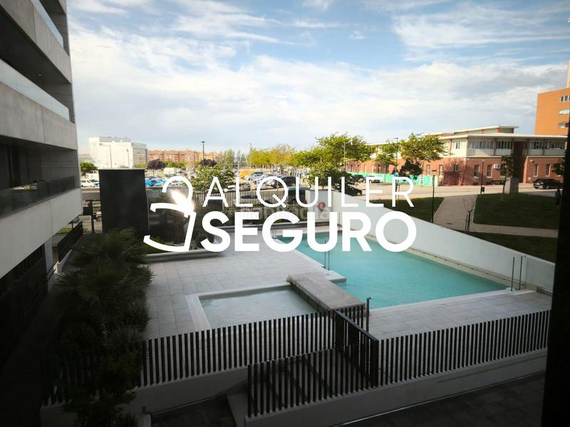 Foto 30430f2e-7946-4180-9e46-ab15067a1486. Miete etagenwohnung mit heizung parking pool in Barrio del Ave Zaragoza