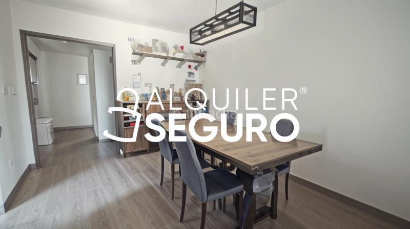 Foto 592d889e-c71a-4a86-be02-540617766361. Rent flat with heating parking pool in Barrio del Ave Zaragoza