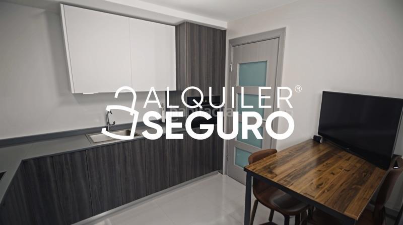 Foto 72768a9d-42ec-4f0d-b0d3-f5d18b83ec0e. Rent flat with heating parking pool in Barrio del Ave Zaragoza