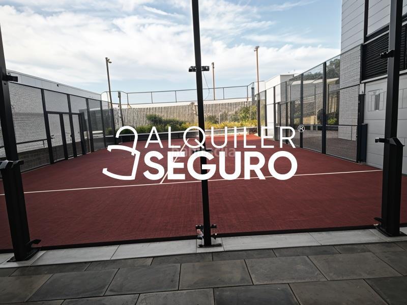 Foto 7537cfd8-aa93-4edf-b670-d2fb1f1c8d95. Rent flat with heating parking pool in Barrio del Ave Zaragoza