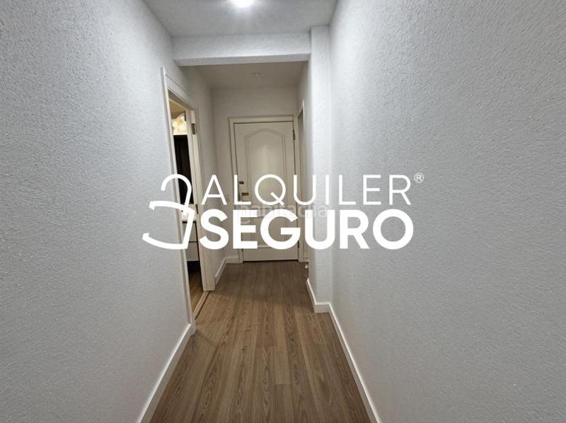 Foto e55a58a8-2e15-4f08-aa50-ca2018ed1bc4. Alquiler estudio  c las naves en Acacias Madrid