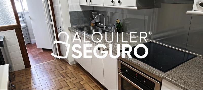 Foto 39e879a6-d4f1-42d8-920c-b8097fc0d29b. Location appartement avec parking piscine dans Centro Montequinto