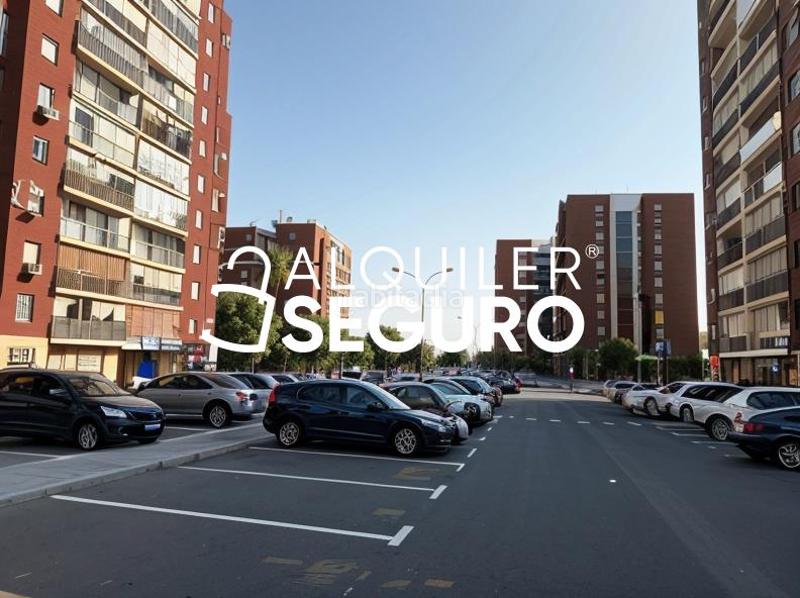 Foto ea8f1953-5e95-4425-94c8-020d58914fc2. Miete etagenwohnung mit parking pool in Centro Montequinto