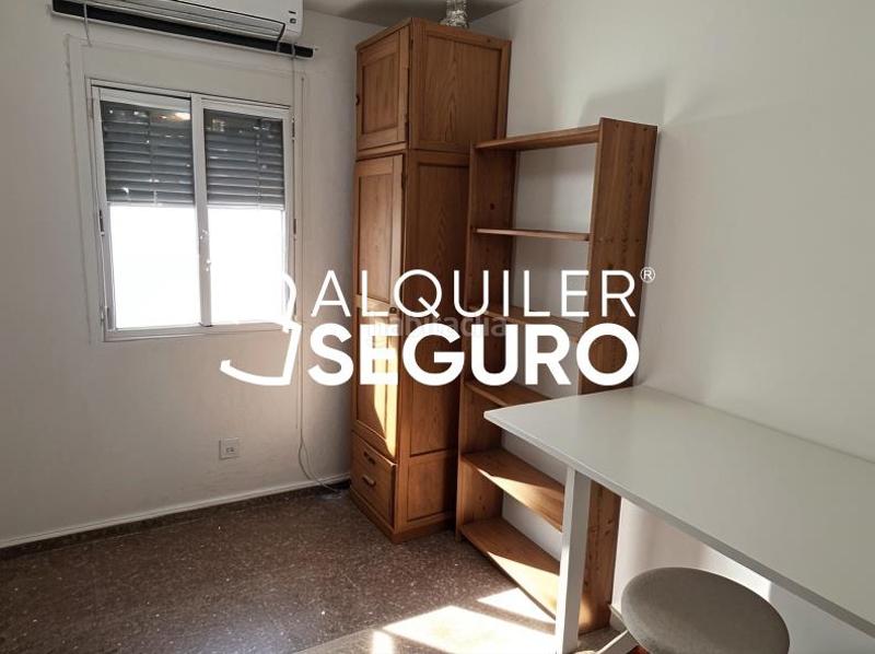 Foto 9b5573c0-3199-4b48-9a44-63e237a1f034. Rent flat with parking pool in Centro Montequinto