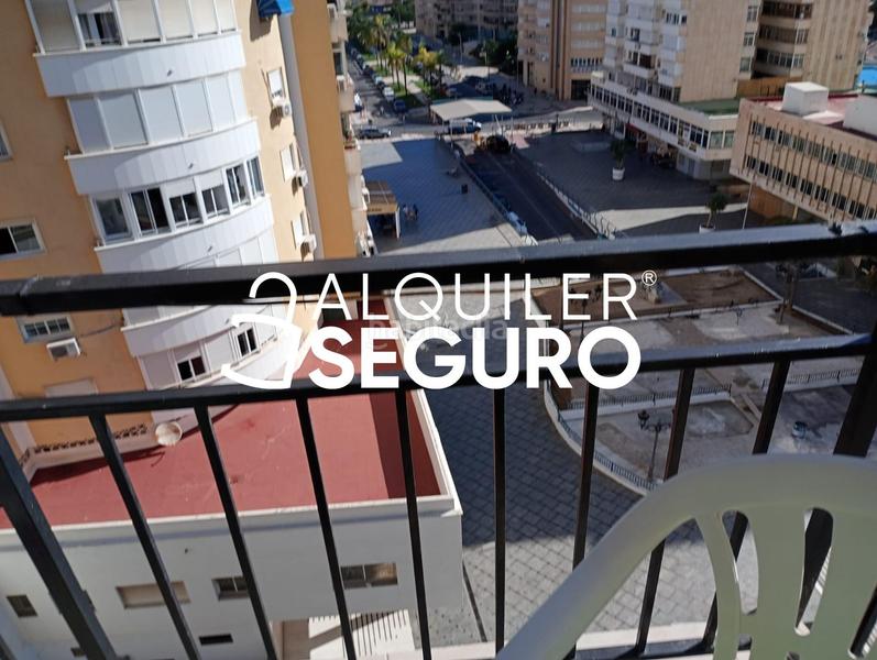 Foto 768ffea2-a1f5-49a0-9215-b0b9e40116bc. Alquiler estudio  av. de los manatiales en Torremolinos