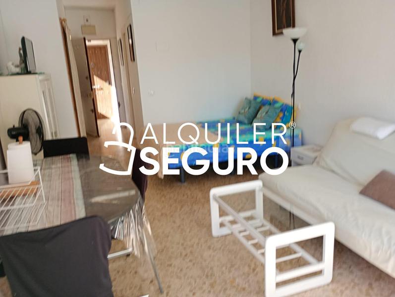 Foto bb1a3b80-3d85-4aa0-a520-a2cf1f9e0064. Alquiler estudio  av. de los manatiales en Torremolinos