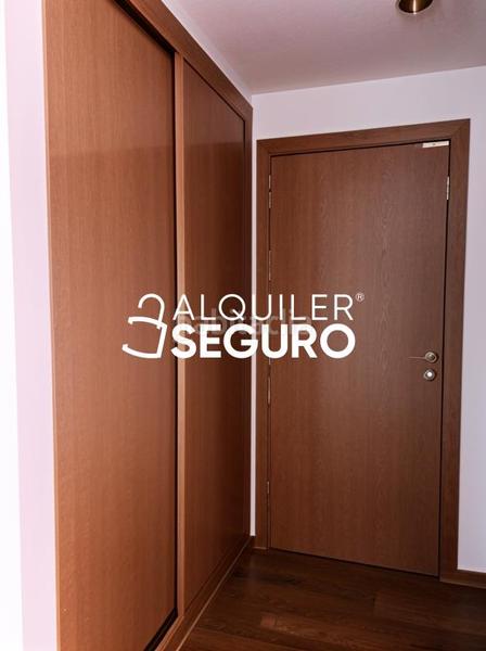Foto 953ada64-45fa-4128-9ba7-bfb5fd5f2f26. Alquiler estudio  c paulina odiaga en San Isidro Madrid