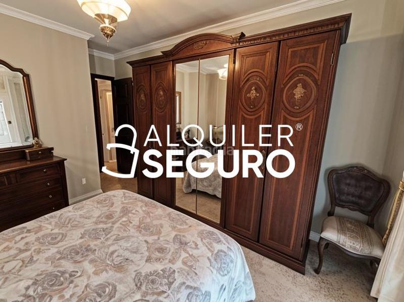 Foto 001948e3-40d1-4ff0-aa68-c7e97da0f925. Alquiler chalet  c blas infante en Santiponce