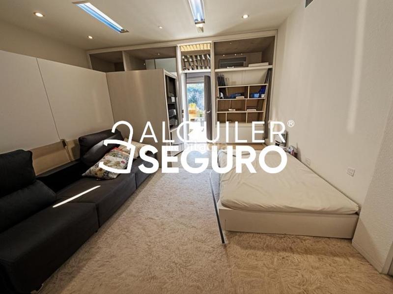 Foto 9192e513-4d34-4222-b3dd-4dff13c04c2e. Alquiler local comercial local valencia en Centro Móstoles
