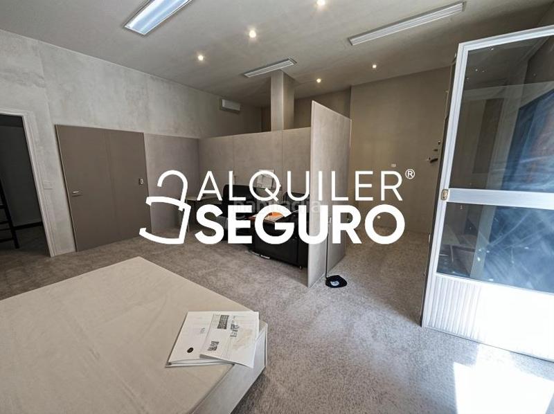 Foto b7f571a0-0c40-48d8-a1e7-474504b0c278. Alquiler local comercial local valencia en Centro Móstoles