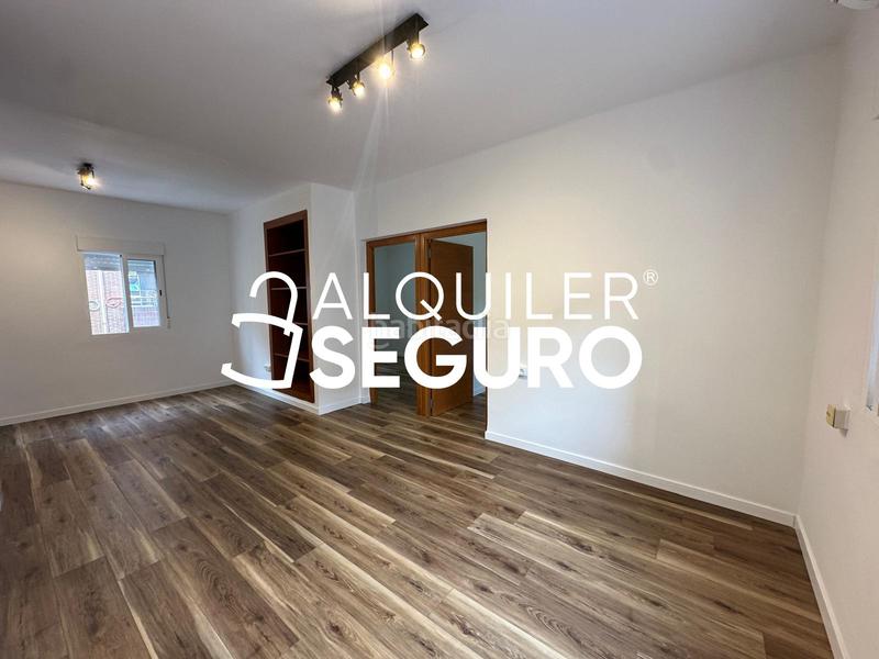 Foto 6c55c822-e3dd-41ae-8844-e8c39a5b898d. Alquiler piso  c pintor lluch en Bonrepòs i Mirambell