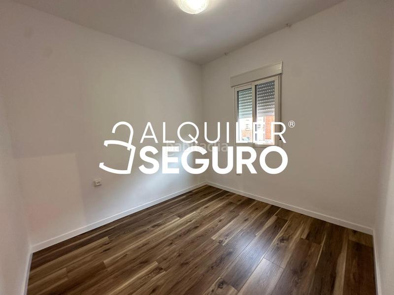 Foto 736a6ec2-b7ff-42ba-b255-1e9ab8002d4c. Alquiler piso  c pintor lluch en Bonrepòs i Mirambell