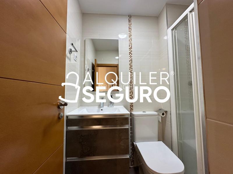 Foto a3844e52-c498-4abe-9054-c059fb4ed147. Alquiler piso  c pintor lluch en Bonrepòs i Mirambell