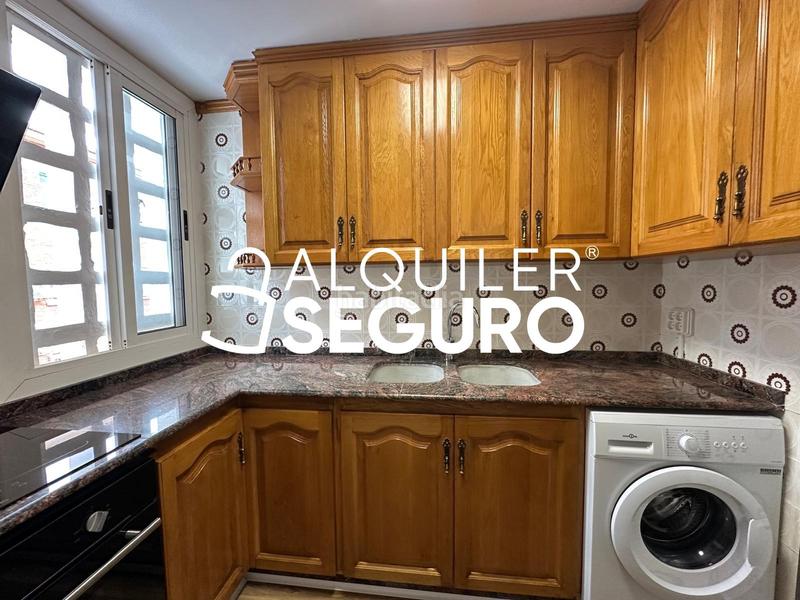 Foto bde668c6-feca-49c5-b029-8a6a568c2400. Alquiler piso  c pintor lluch en Bonrepòs i Mirambell