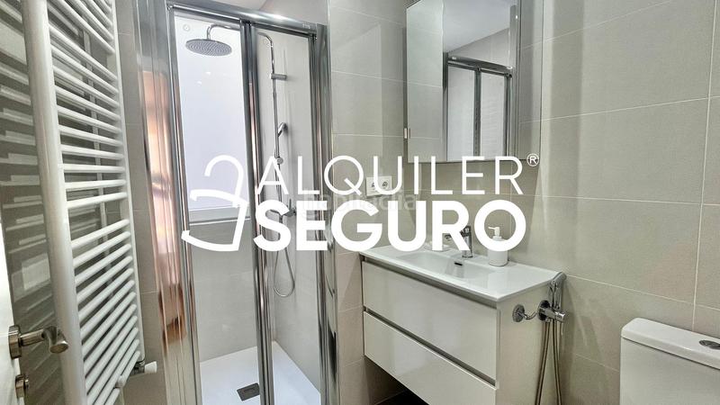 Foto 71573351-7d92-4ae7-bb42-ff65017fd95d. Alquiler ático  c lorenzo san nicolás en Pueblo Nuevo Madrid