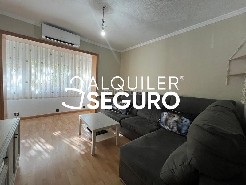 Foto 0745f2e8-d293-43f3-8073-faa1a8d0dca2. Alquiler piso  c río turia en San Nicasio Leganés