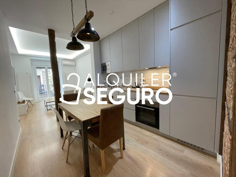Foto 47429c9f-3acd-41de-bdc0-6217c621bcc3. Rent flat with heating in Universidad-Malasaña Madrid