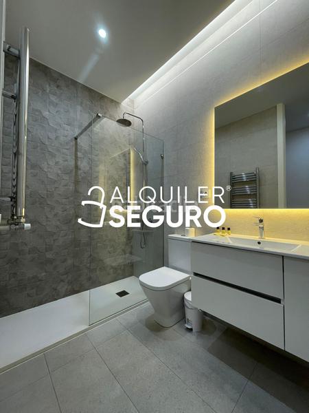 Foto 8283f1fa-89cf-48de-98d0-b7e3f7c4c33c. Rent flat with heating in Universidad-Malasaña Madrid