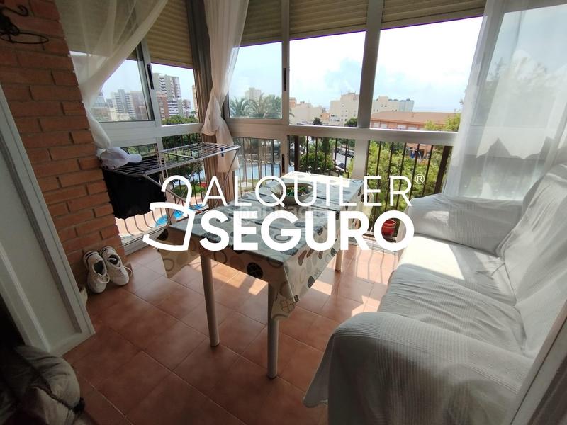 Foto eafab296-1676-46f4-b4f3-5de91daf8868. Location appartement avec parking piscine dans Campello Pueblo Campello (el)