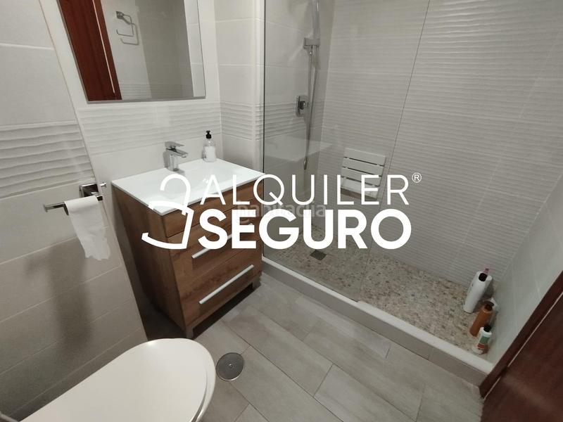 Foto 2de0cb1f-0eef-4966-b552-f88dae0aecb7. Rent flat with parking pool in Campello Pueblo Campello (el)