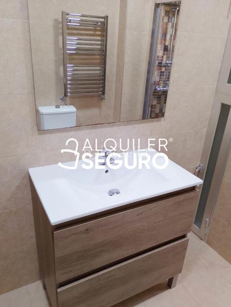 Foto 3f6b9393-2e4e-4321-97dc-b1a4e66c9490. Location appartement avec chauffage dans PAU 2-600 Puertollano