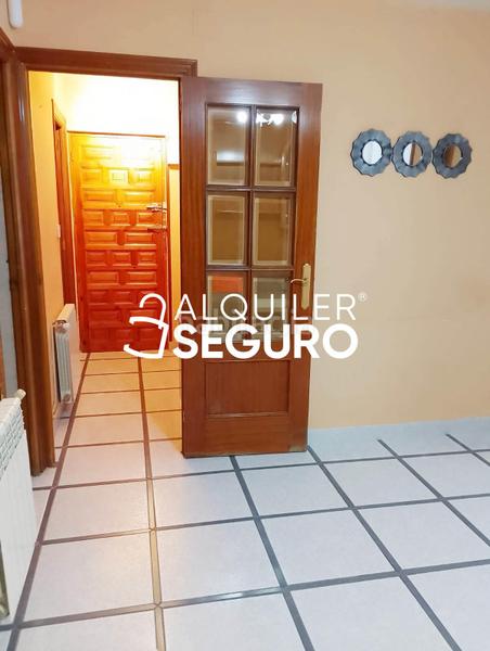 Foto 30f0dc76-cfbe-4beb-9bea-316eb9da9f22. Rent flat with heating in PAU 2-600 Puertollano