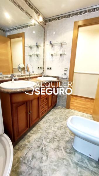 Foto 0707c846-72ae-47ab-8bce-fc04eb9e5498. Alquiler piso  av. blasco ibañez en Alaquàs