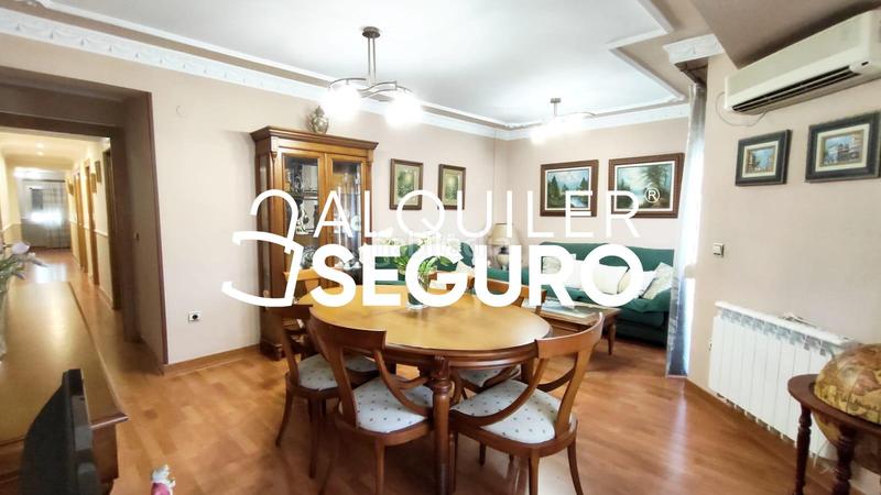 Foto 519f5225-9985-4df9-9f7d-4712ed232d40. Alquiler piso  av. blasco ibañez en Alaquàs