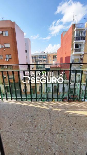 Foto e82eb6ca-c6d4-4b12-9773-8fc220a69a4b. Alquiler piso  av. blasco ibañez en Alaquàs